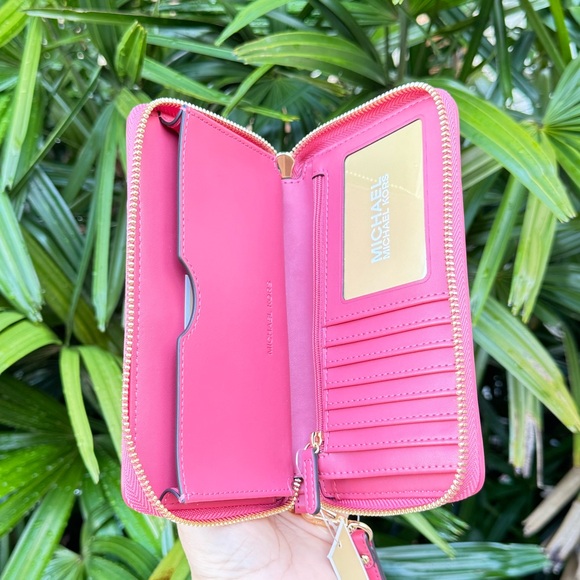 Michael Kors Jet Set Travel Multifunction Large Phone Wallet MK Light Berry - Picture 7 of 13